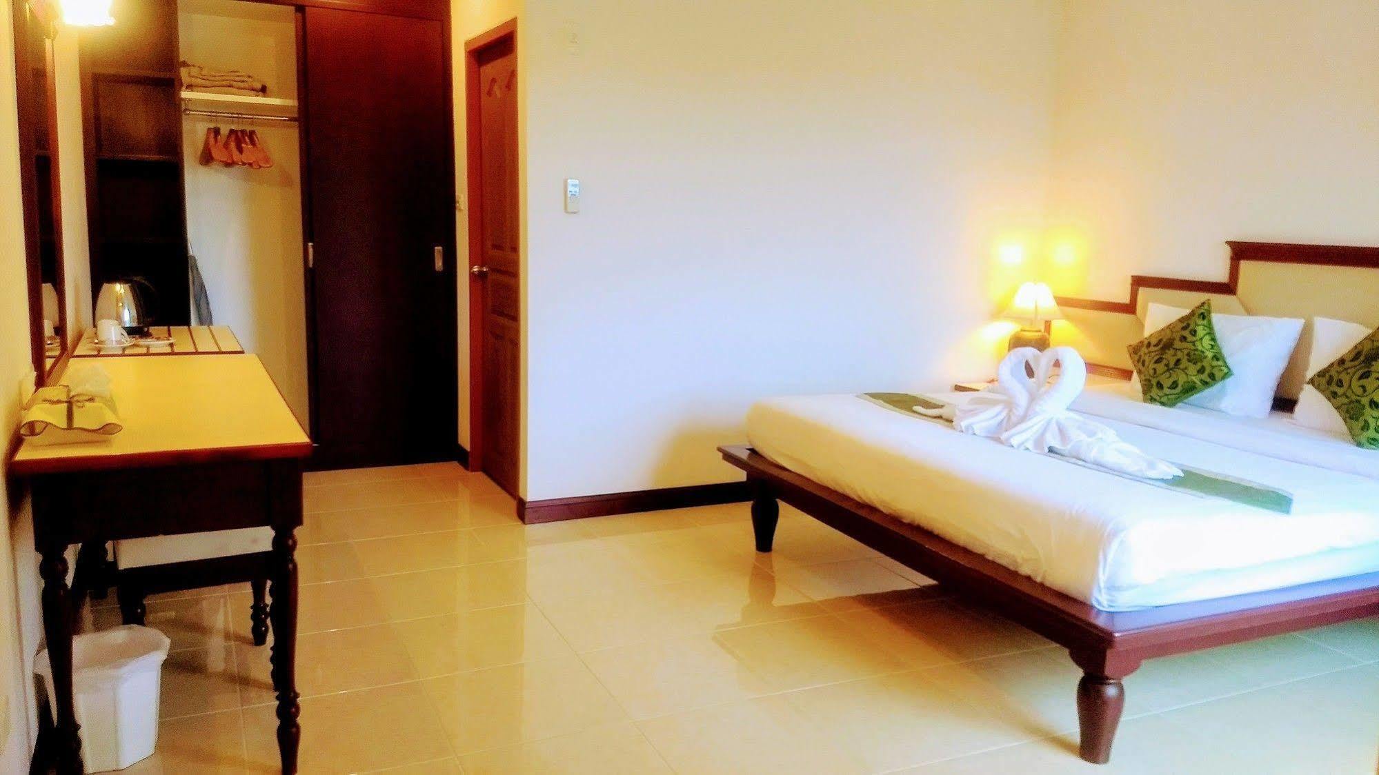 Zhou Hotel